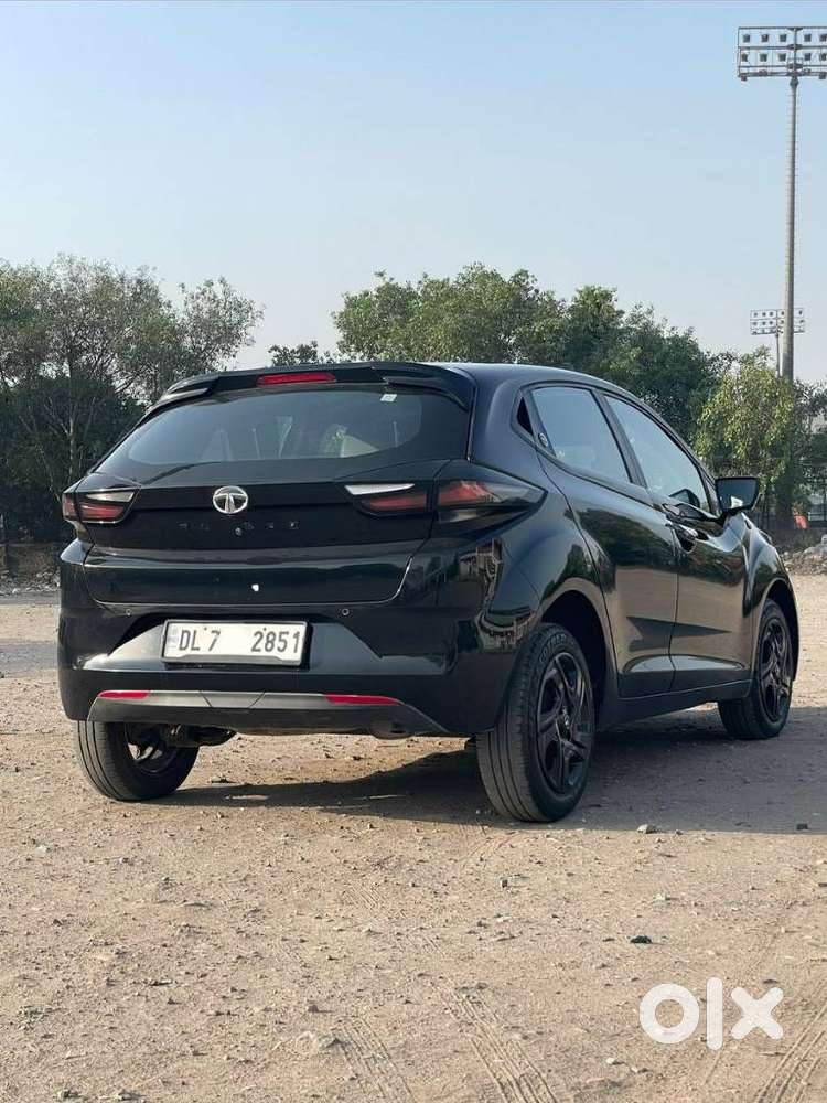 Tata Altroz 1.2 Xta Petrol Dct, 2024, Petrol