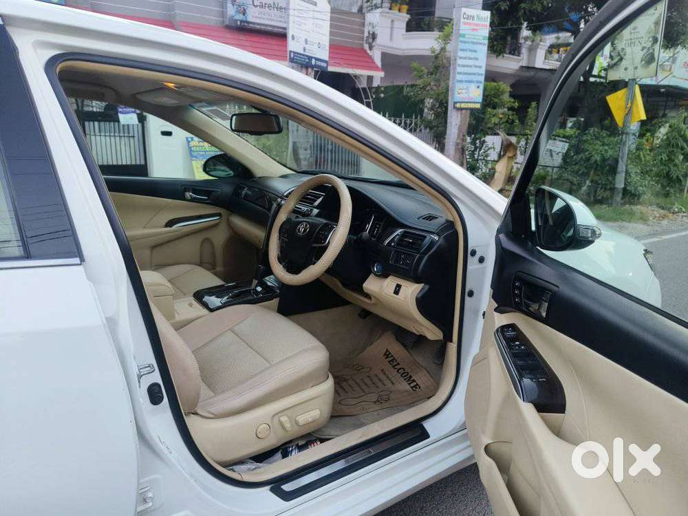 Toyota Camry 2.5 Hybrid, 2015, Petrol