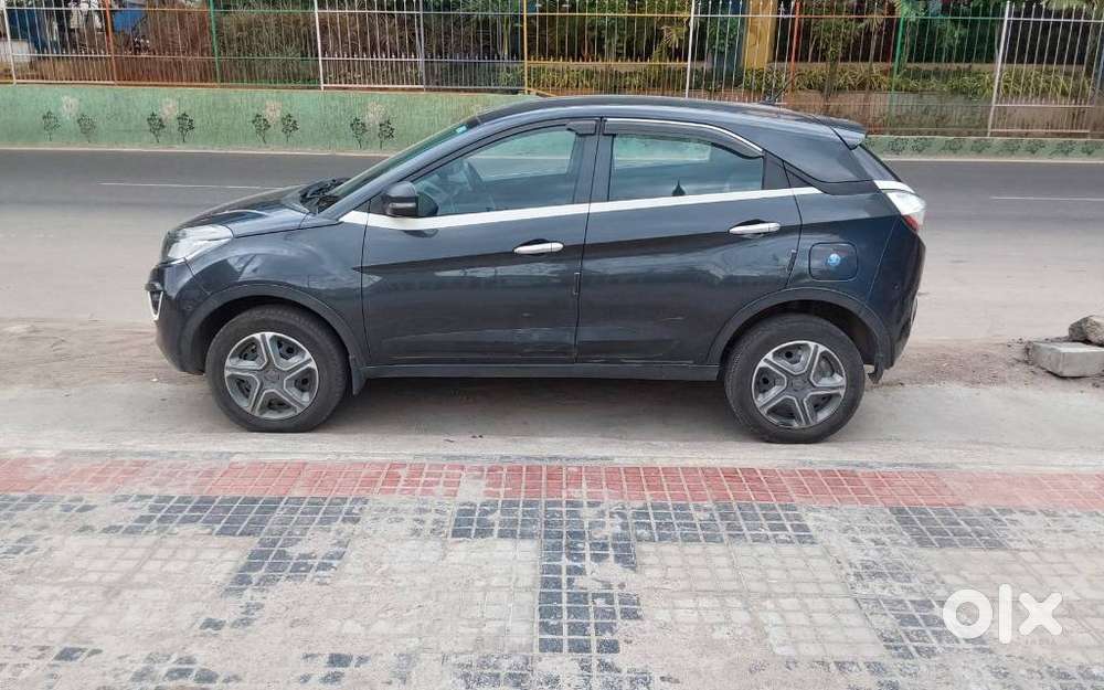 Tata Nexon 1.5 Revotorq Xt, 2018, Diesel