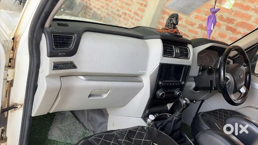 Mahindra Scorpio S11 2019