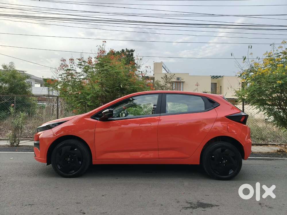 Tata Altroz Creative S, 2025, Petrol