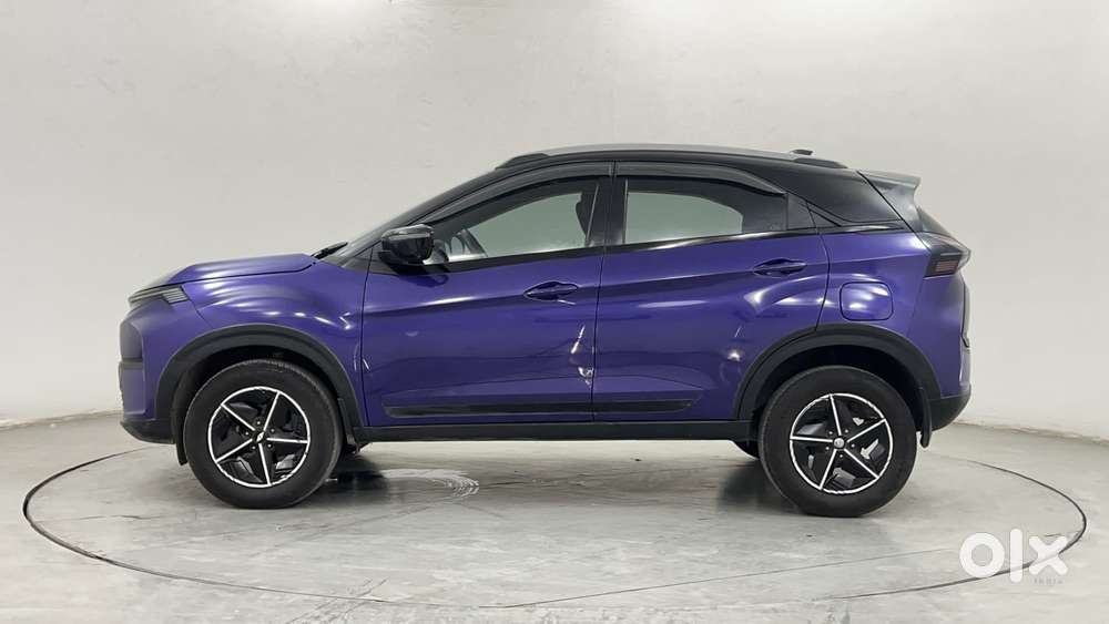 Tata Nexon Fearless Plus S Purple 1.2 Revotron Petrol 7dca Dual Tone..