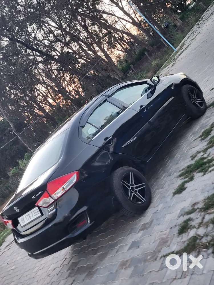 Maruti Suzuki Ciaz Vxi +
1st Owner 
Music System