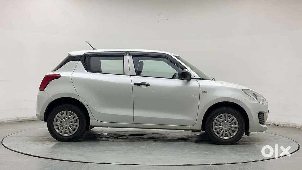 Maruti Suzuki Swift 1.3 Lxi, 2022, Petrol
