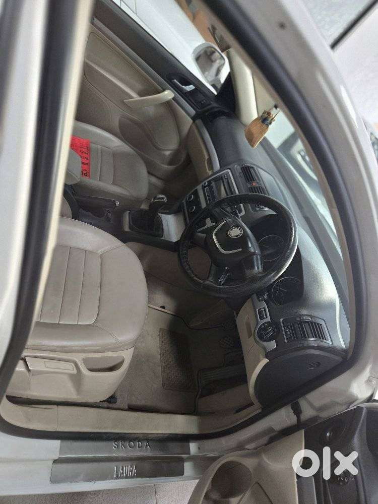 Skoda Laura Ambition 2.0 Tdi Cr Mt, 2011, Diesel