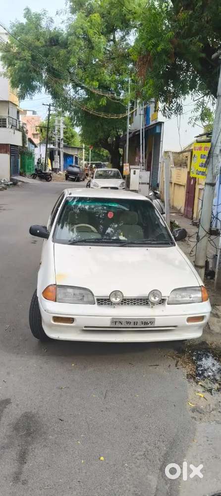 Maruti Suzuki Esteem 1994