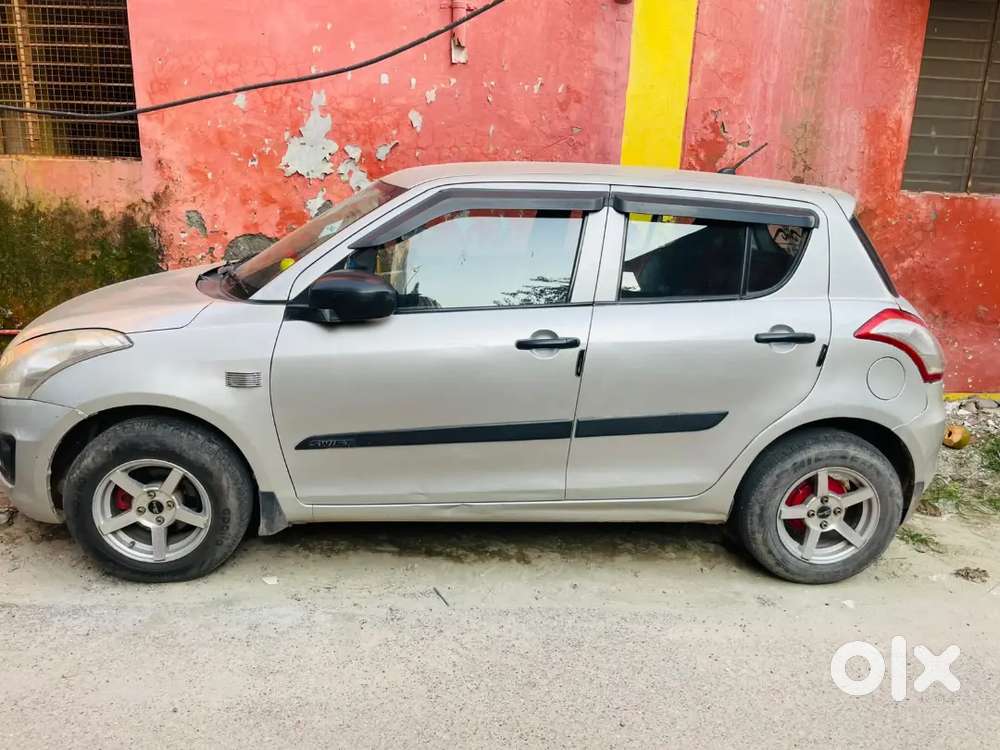 Maruti Swift Vxi 2017 Bhut Achi Good Condition Hain