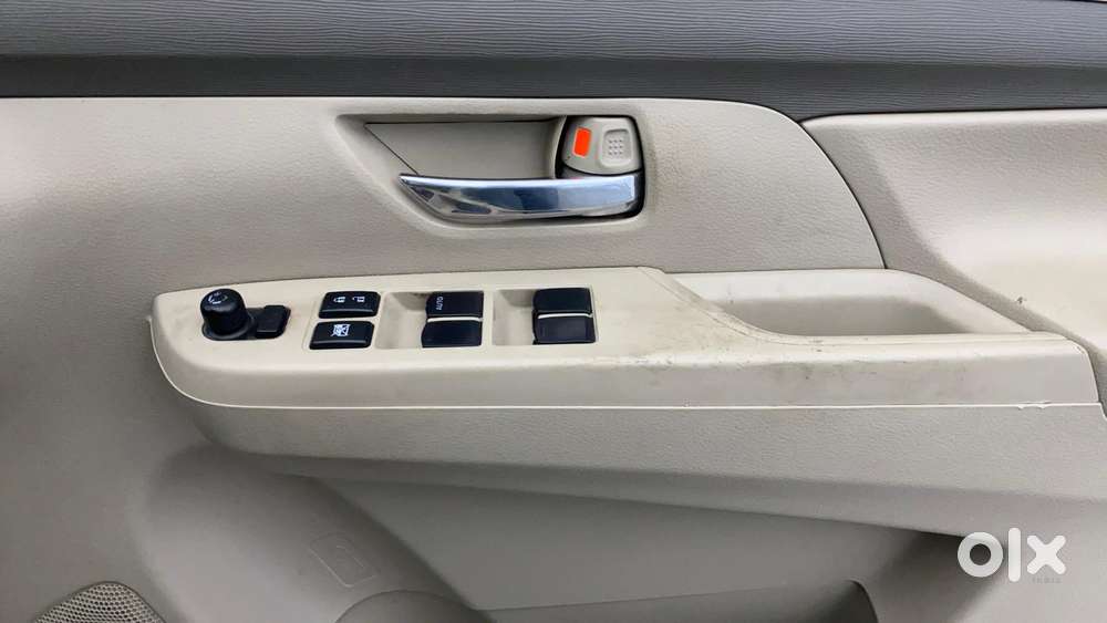 Maruti Suzuki Ertiga 1.5 Vxi Shvs, 2019, Petrol