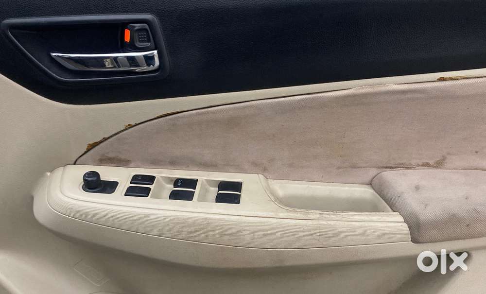 Maruti Suzuki Swift Dzire Amt Vxi, 2017, Petrol