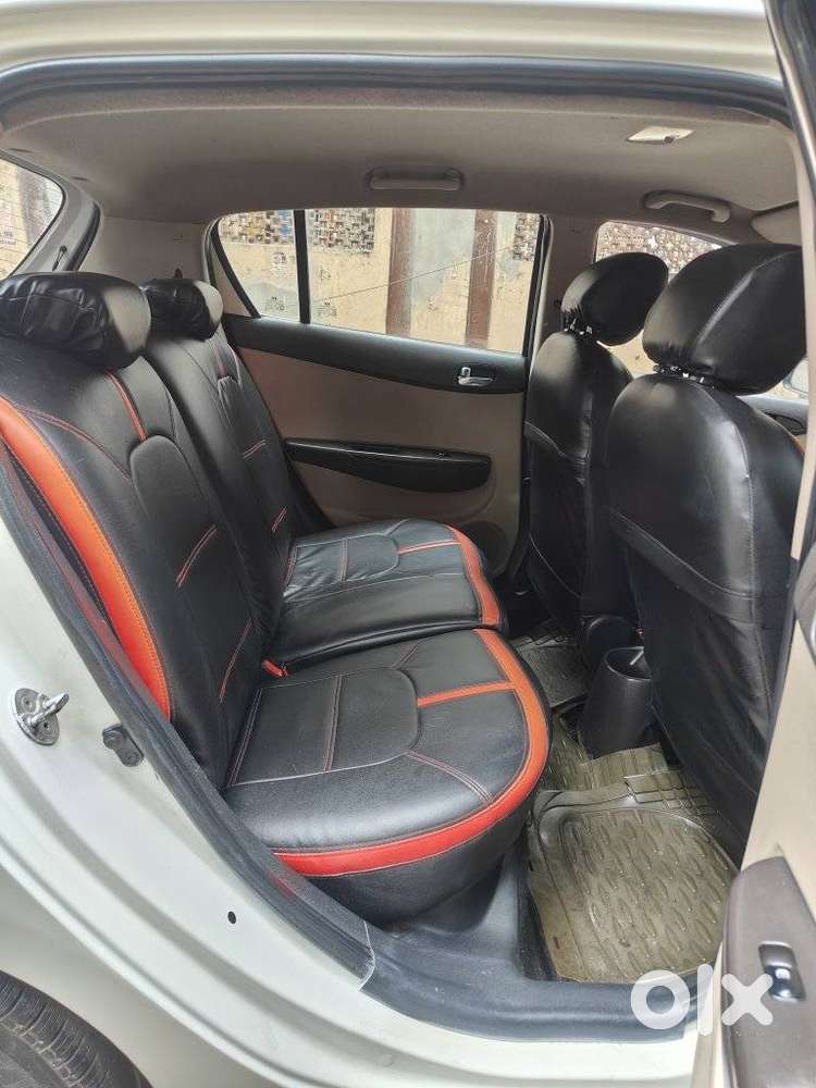 Hyundai I20 Sportz 1.4 Crdi 6 Speed Bs-iv, 2013, Diesel