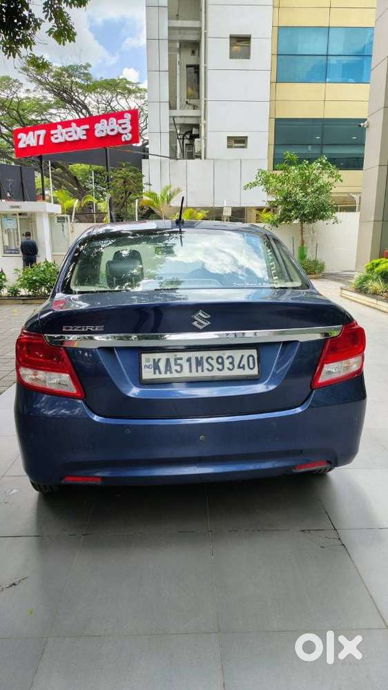 Maruti Suzuki Dzire 1.2 Vxi Amt, 2022, Petrol