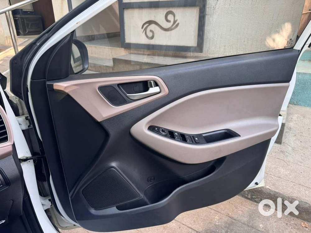 Hyundai I20 2020 Petrol Well Maintained Fully Loaded