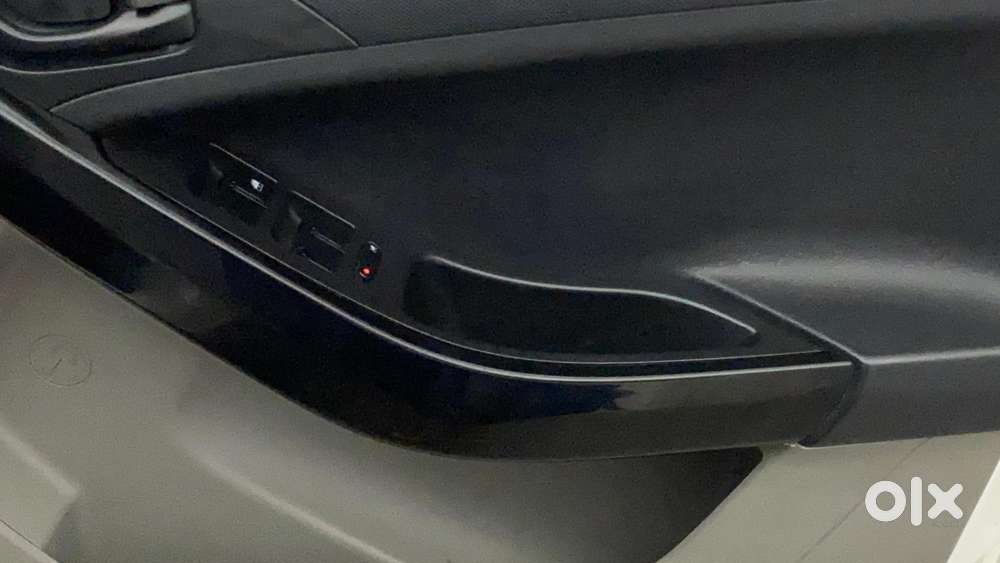 Tata Nexon 1.2 Revotron Xm, 2018, Petrol
