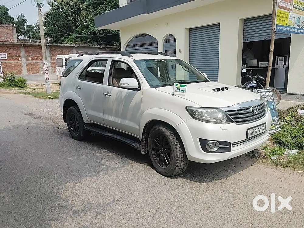 Toyota Fortuner Diesel Manual 2nd 2011
