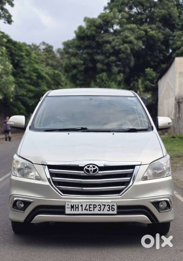 Toyota Innova 2.5 Vx 8 Str Bs-iii, 2014, Diesel