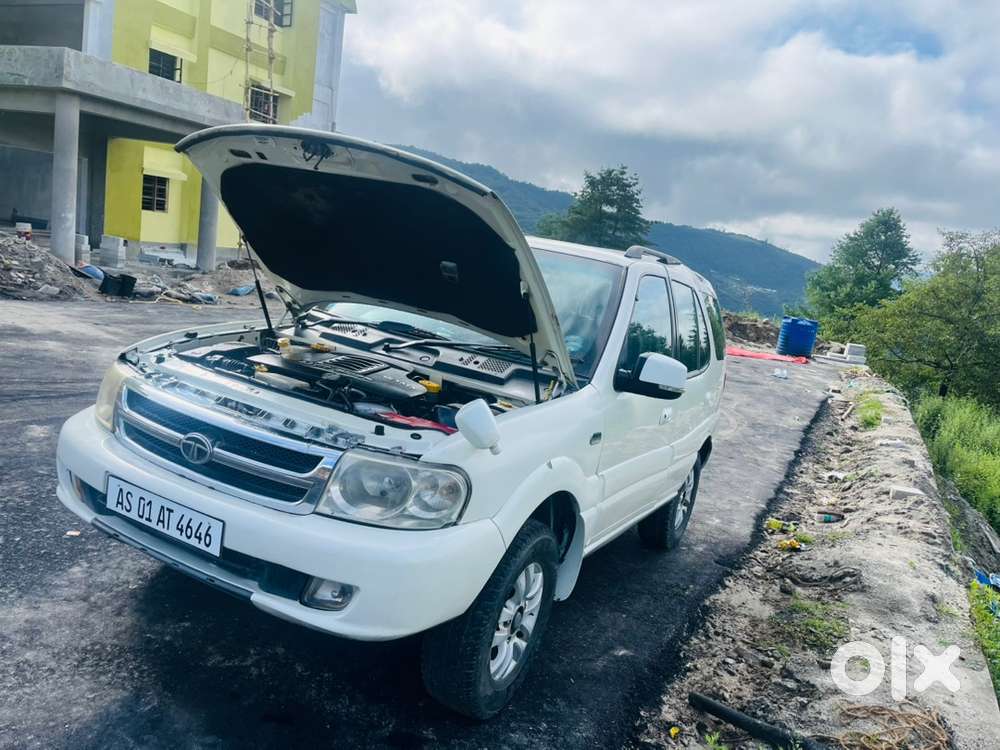 Tata Safari Dicor 2011
