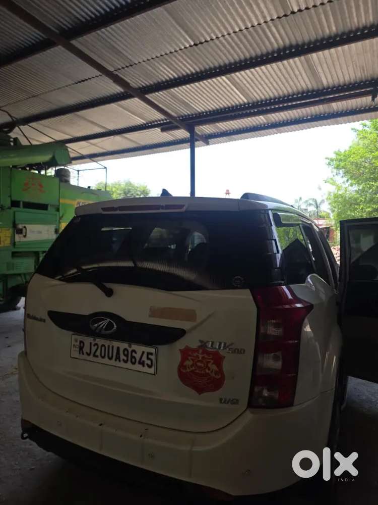Mahindra Xuv500 2017 Diesel 70000 Km Driven