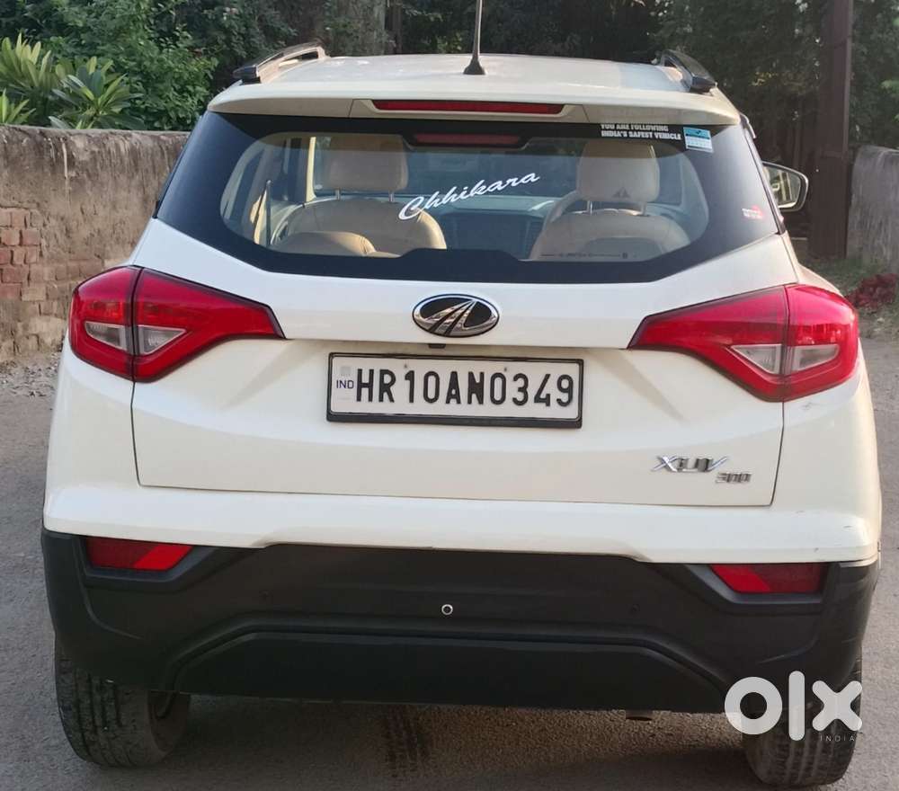 Mahindra Xuv300 W6, 2022, Petrol