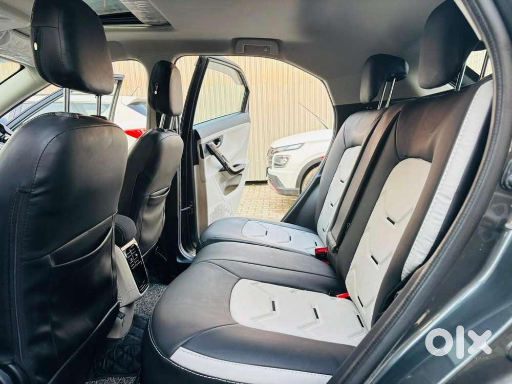Tata Nexon 1.5 Revotorq Xz Plus Hs Dual Tone, 2022, Petrol