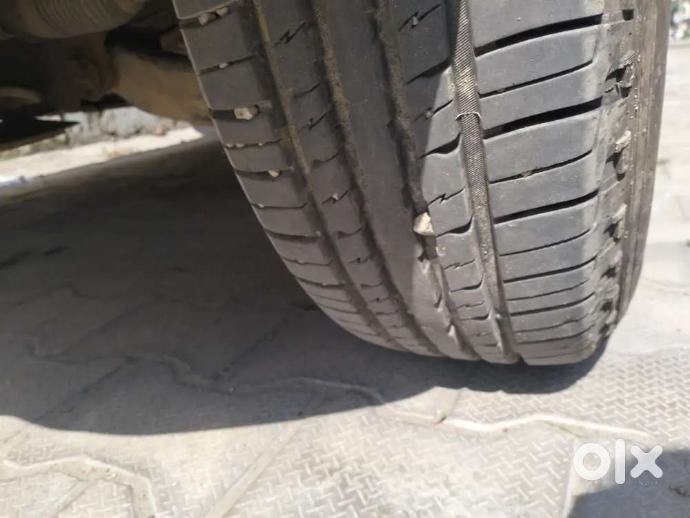Mahindra Tuv 300 2015 Diesel Well Maintained
