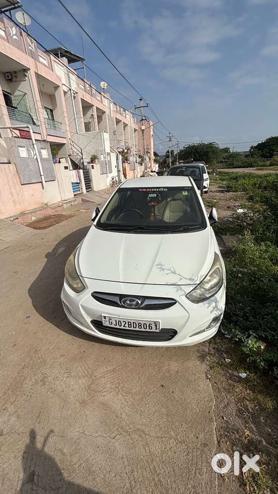 Hyundai Verna Fluidic 2012