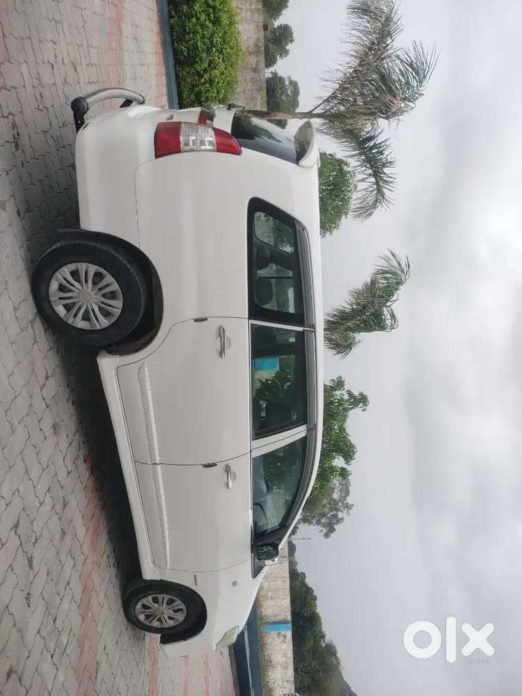 Toyota Innova 2016