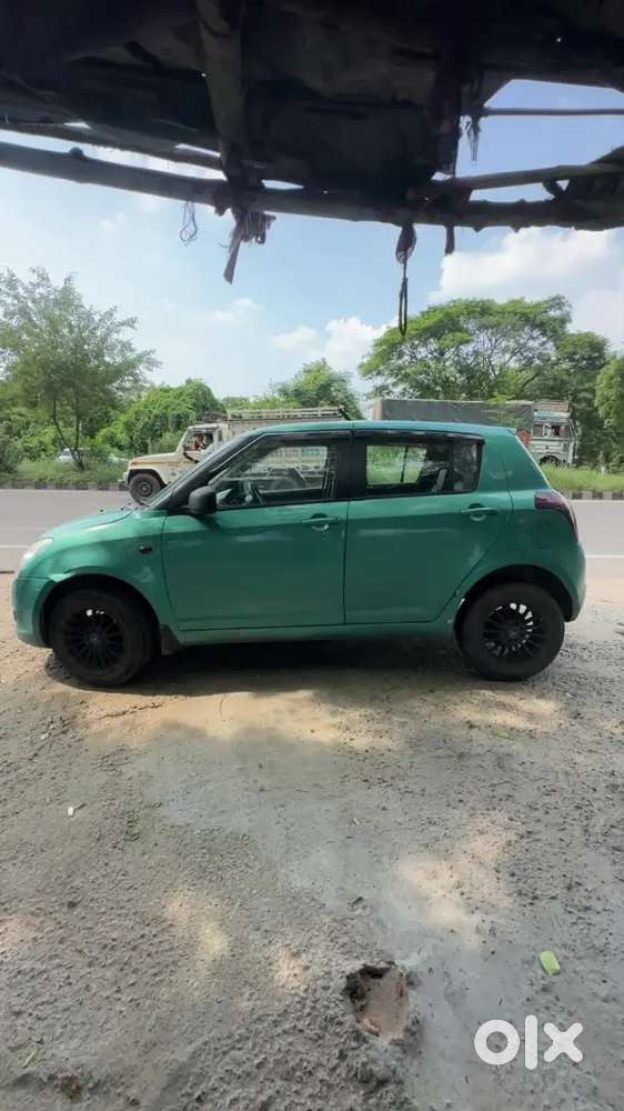 Swift Vxi 2005 137k Km Driven