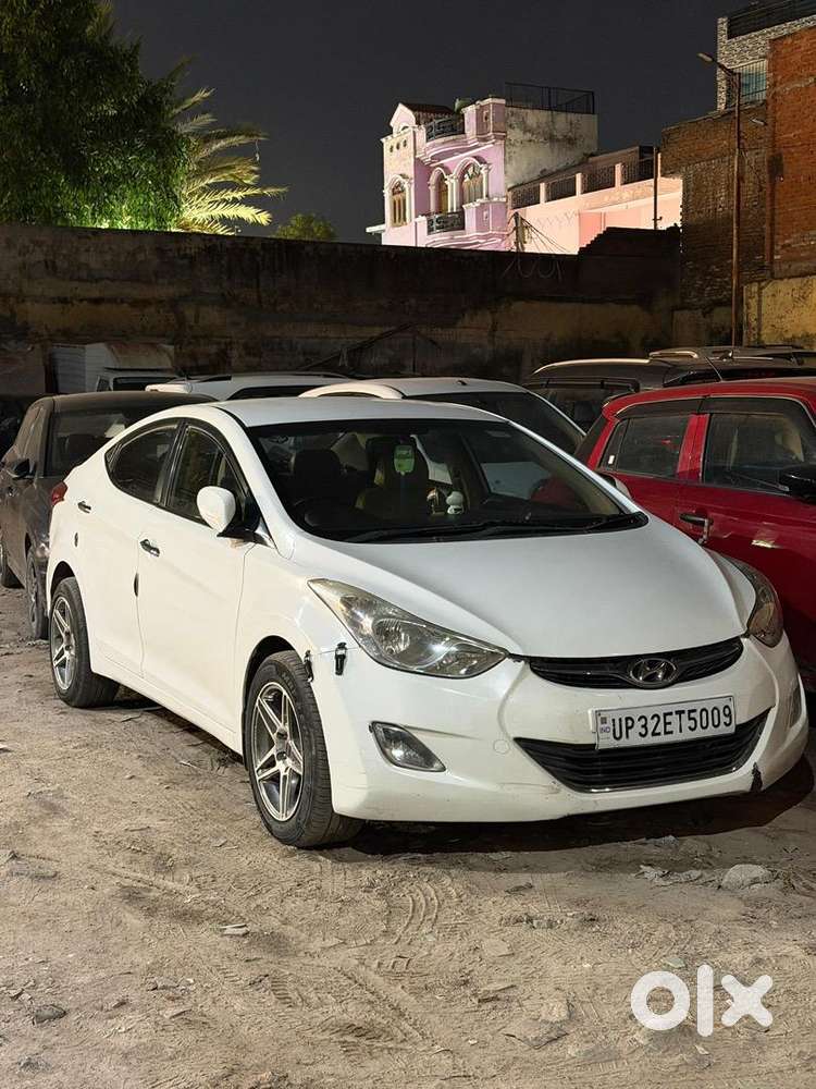 Hyundai New Elantra 2013 Petrol Well Maintained