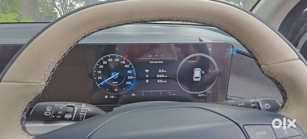 Kia Carens Clavis, 2025, Petrol