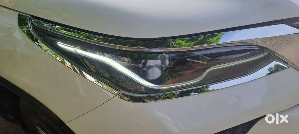 Fortuner 4x2 Automatic Diesel 72000 Km Driven