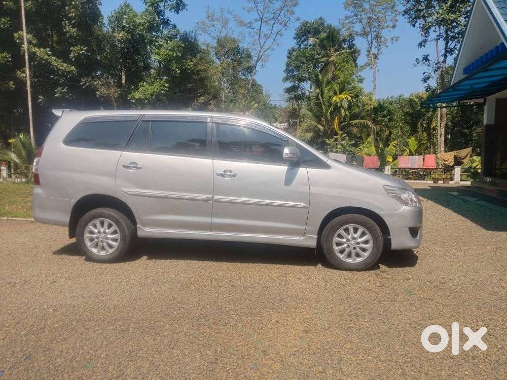 Toyota Innova 2.5 V 7 Str, 2012, Diesel