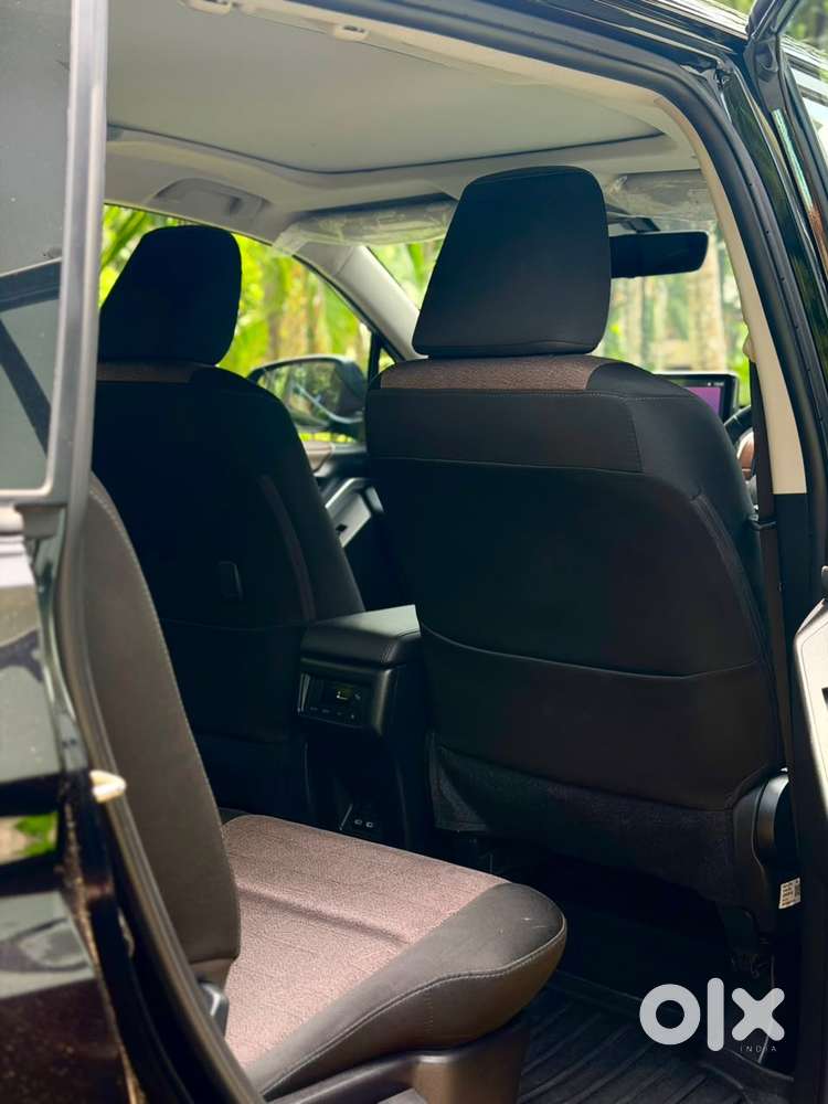 Toyota Innova Hycross 2.0 Vx (o) Hybrid 7 Str, 2023, Petrol