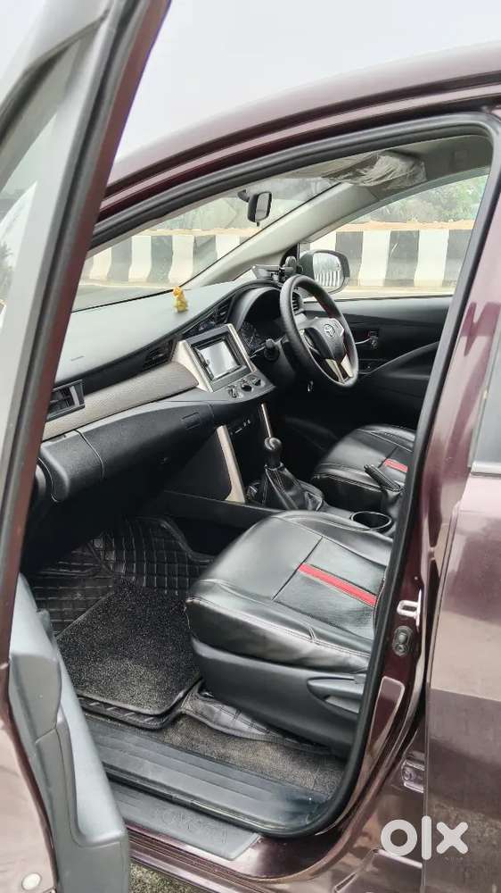 Toyota Innova Crysta 2.4g , Captain Seats , 65000km Only.