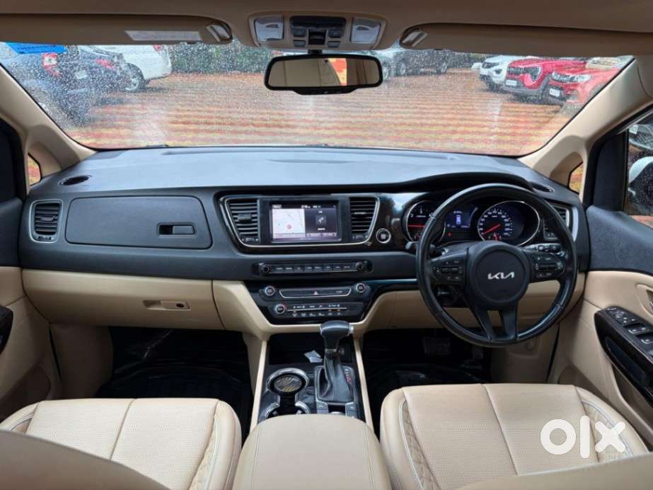 Kia Carnival Limousine Plus 7 Str, 2022, Diesel