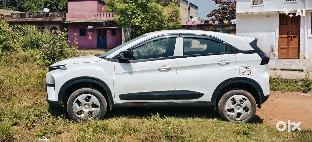 2023 Tata Nexon Petrol