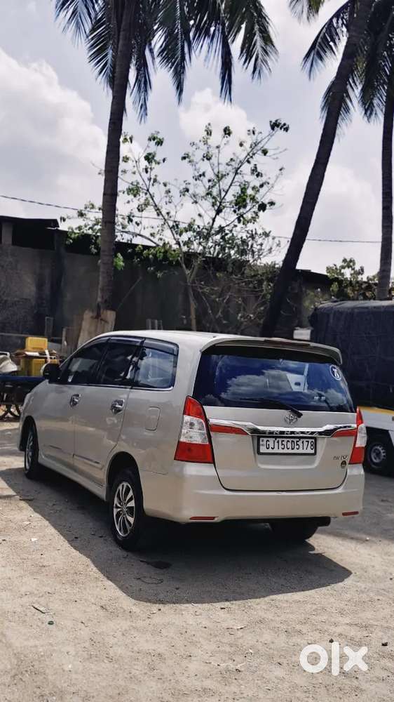 A Wel Maintained Innova 2015 With Good Condition