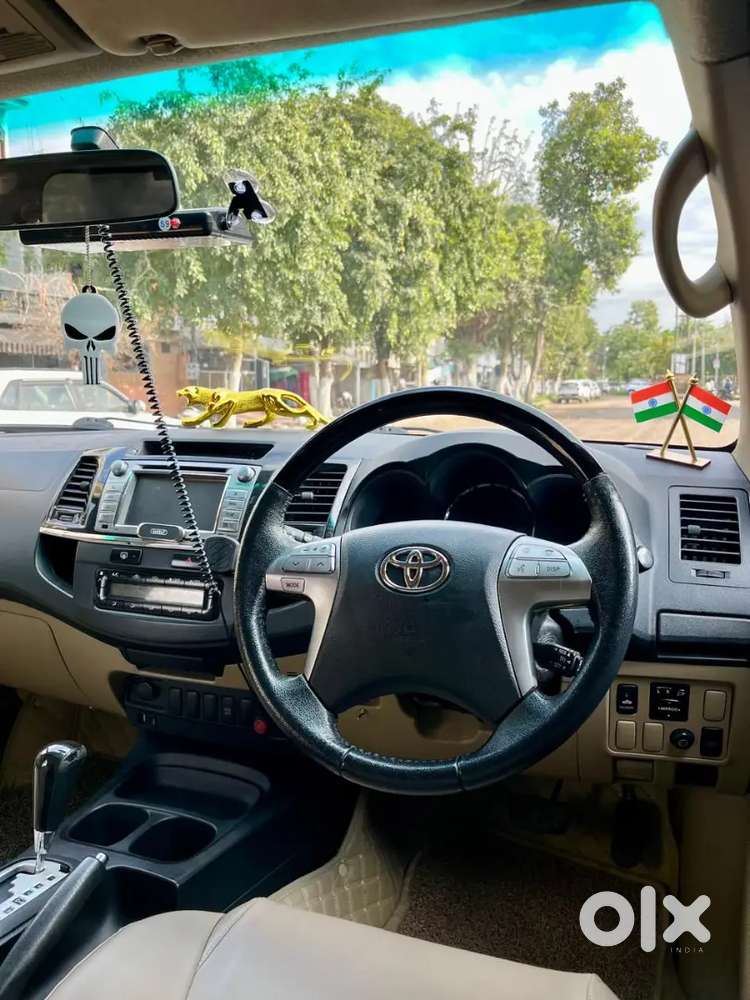 Toyota Fortuner 2015 Diesel 162000 Km Driven