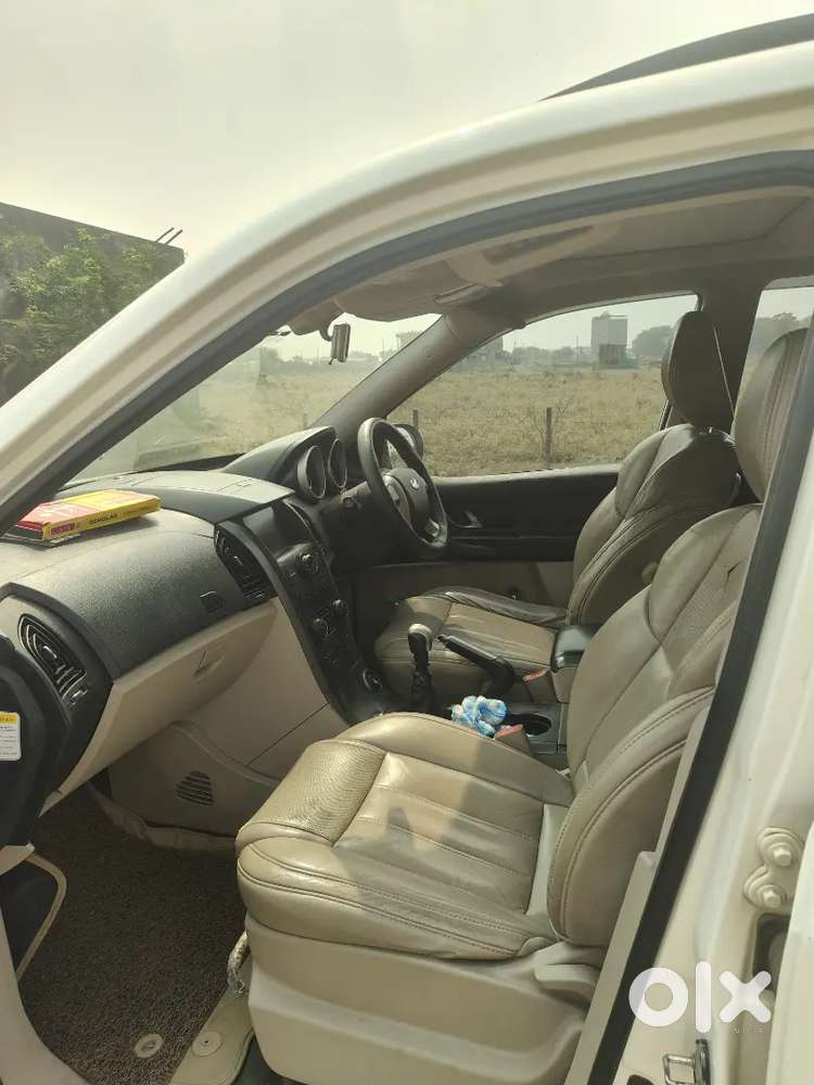 Xuv500 W10 Well Maintained & Amezing Condition