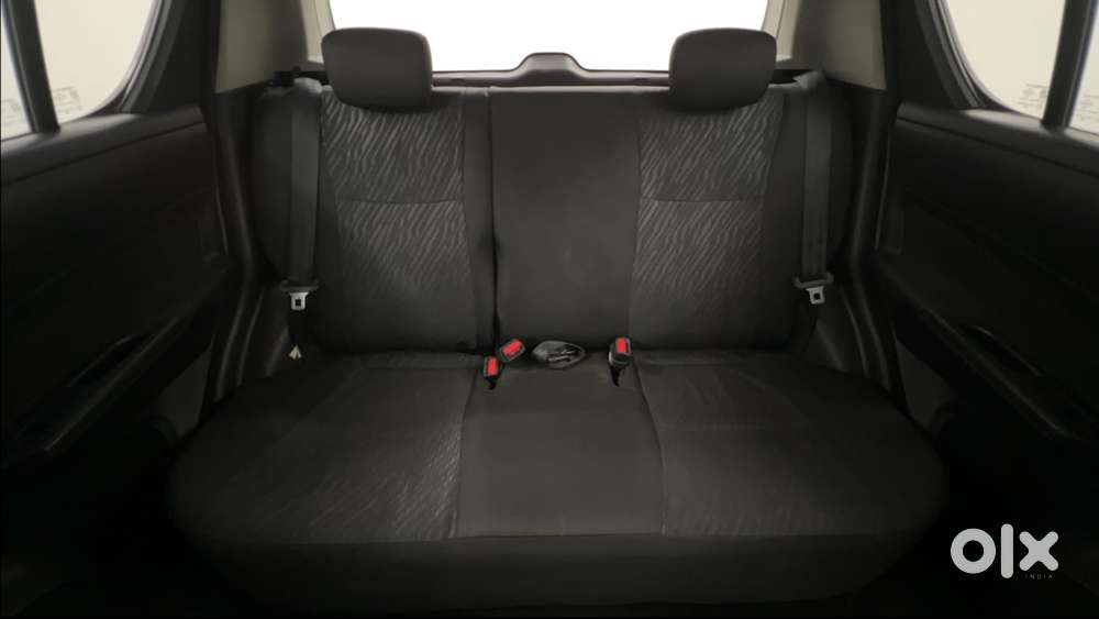 Maruti Suzuki Swift Vvt Vxi, 2017, Petrol