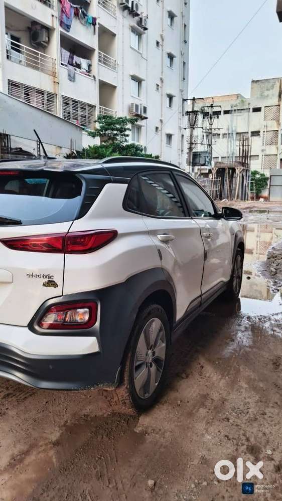 Hyundai Kona Electric Premium Dual Tone, 2024, Electric