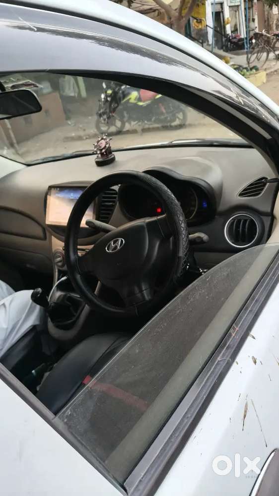 Hyundai I10 2012 Petrol 85000 Km Driven