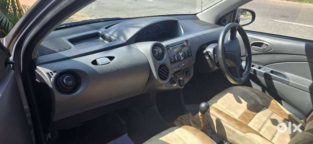 Toyota Etios Liva 2013-2014 G Xclusive Edition, 2013, Petrol