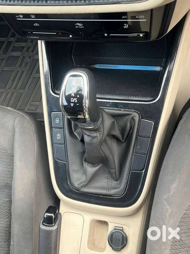 Skoda Slavia 1.0 Style Non-sunroof Tsi, 2022, Petrol