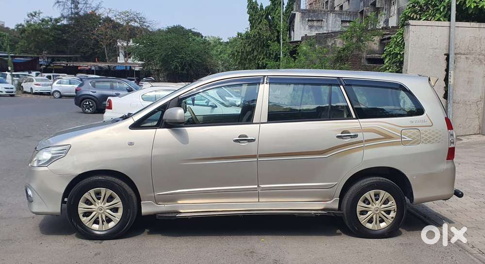 Toyota Innova 2.5 G (diesel) 8 Seater, 2014, Cng & Hybrids
