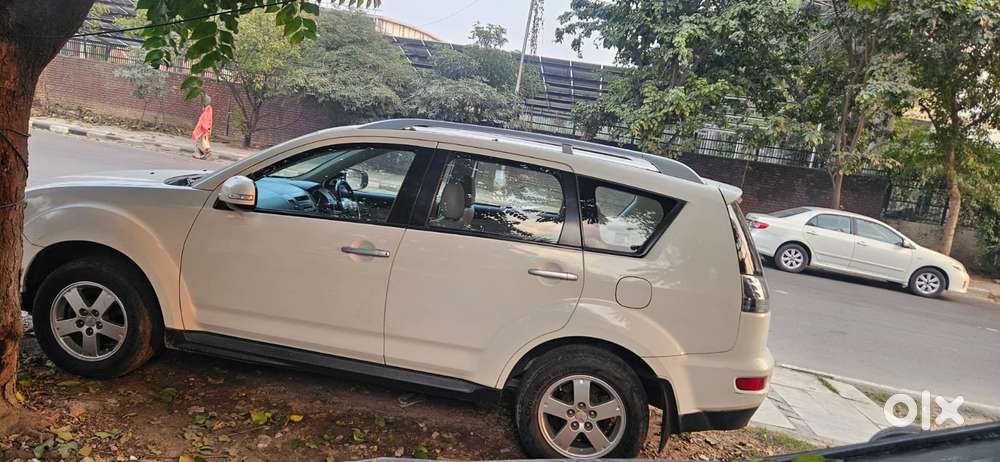 Mitsubishi Outlander 2.4 Cvt, 2010, Petrol