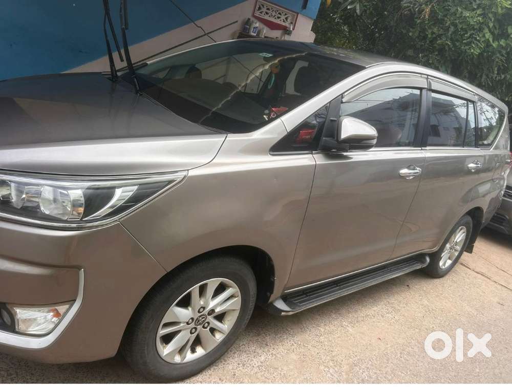 Toyota Innova Crysta 2019