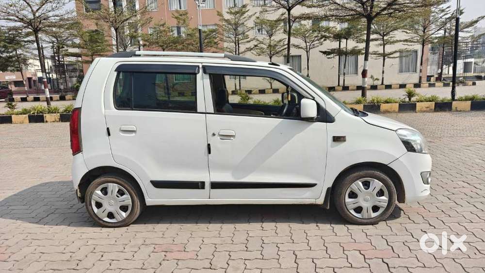 Maruti Suzuki Wagon R Vxi, 2017, Petrol