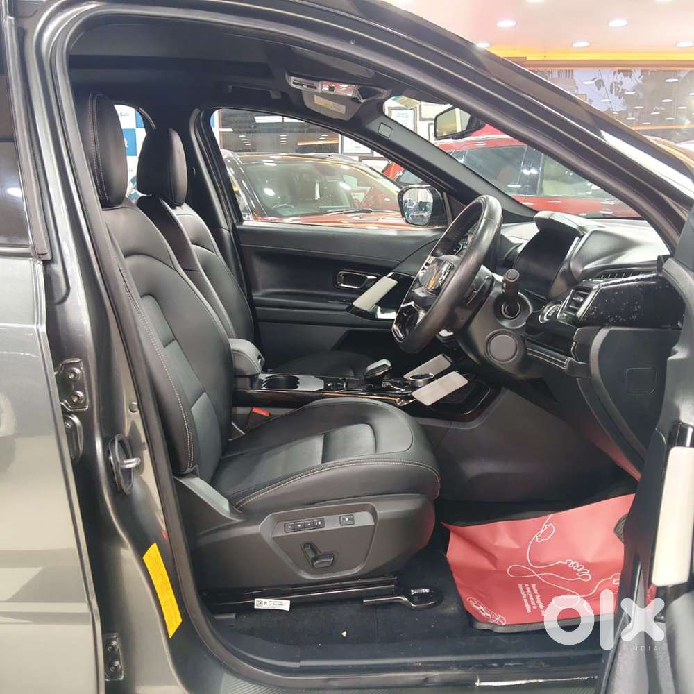 Tata Harrier Fearless Dark Edition At, 2025, Diesel