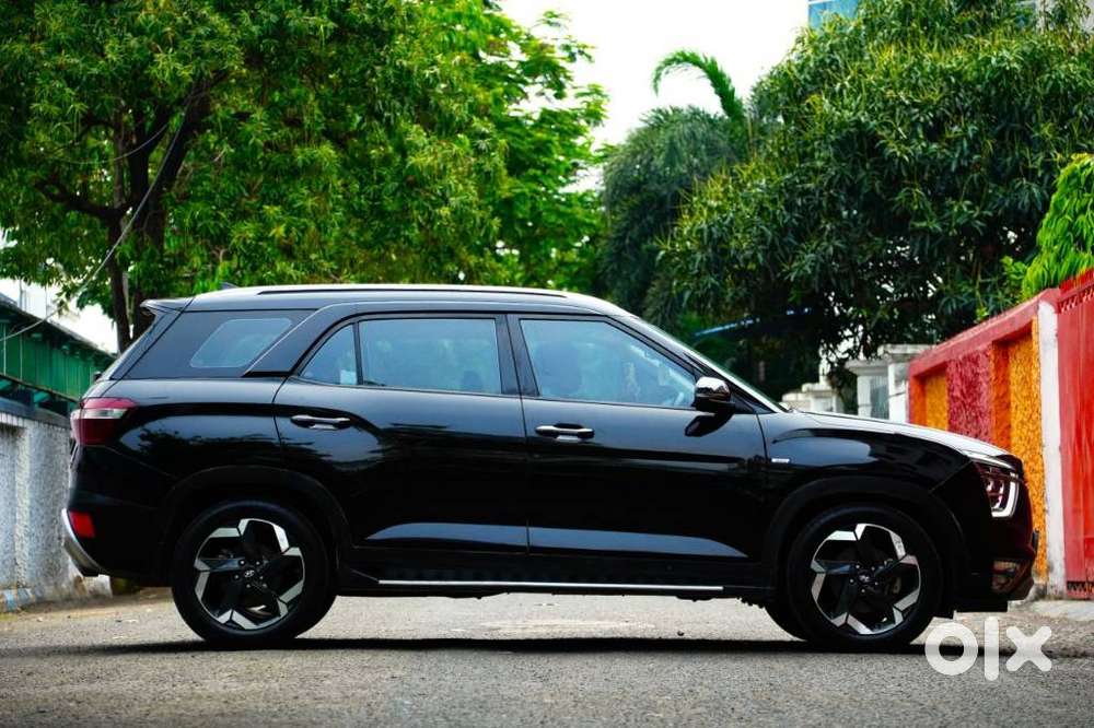 Hyundai Alcazar 2.0 Signature (o) Petrol At 7 Str, 2023, Petrol