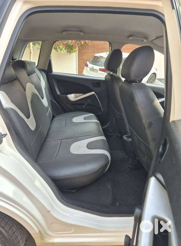 Ford Figo 2010-2012 Diesel Titanium, 2012, Diesel